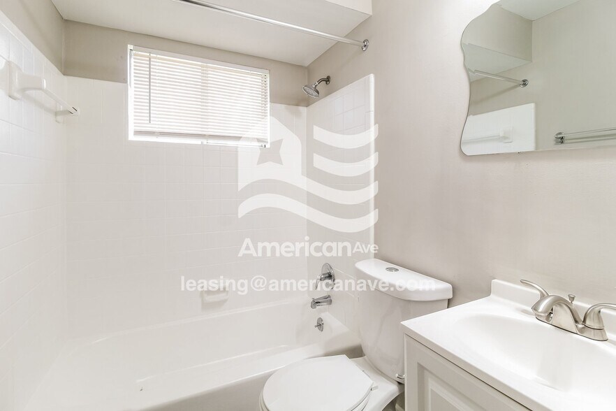Building Photo - 439 Olsen Ave