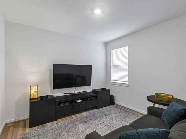 Building Photo - 22511 Petrizzi Ln