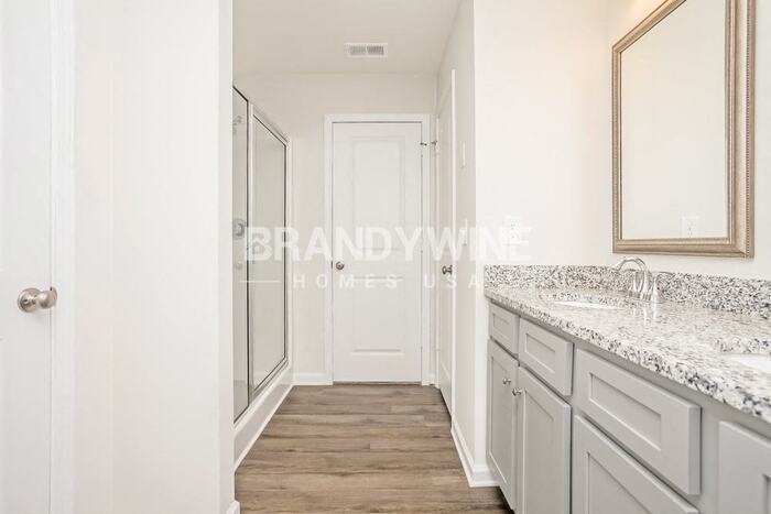 Building Photo - 423 Stonyhurst Dr