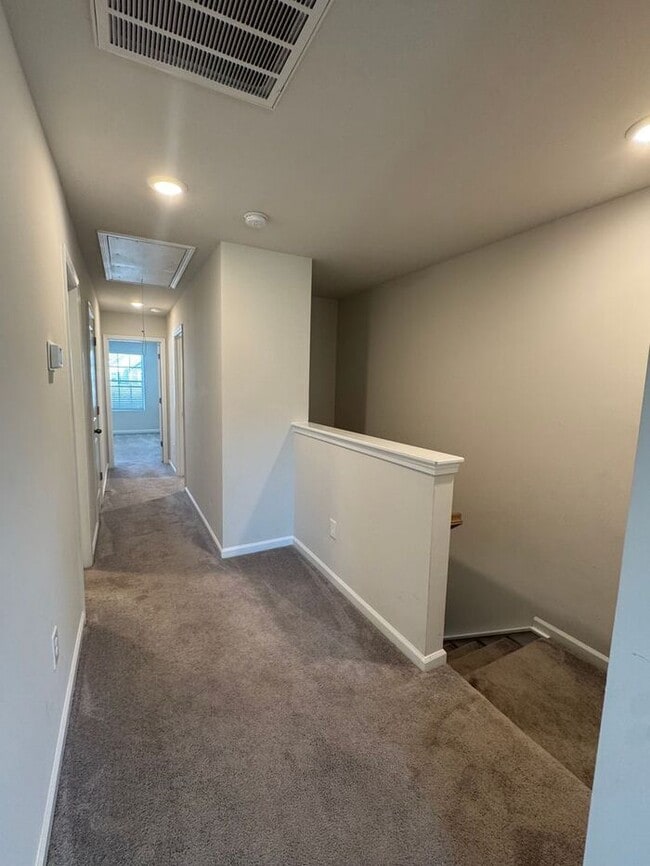Building Photo - Charming Home in Travelers Rest!