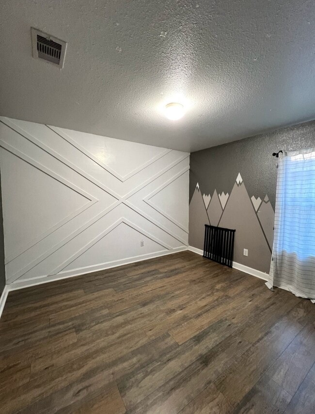 Building Photo - 15647 Flagstone Walk Way
