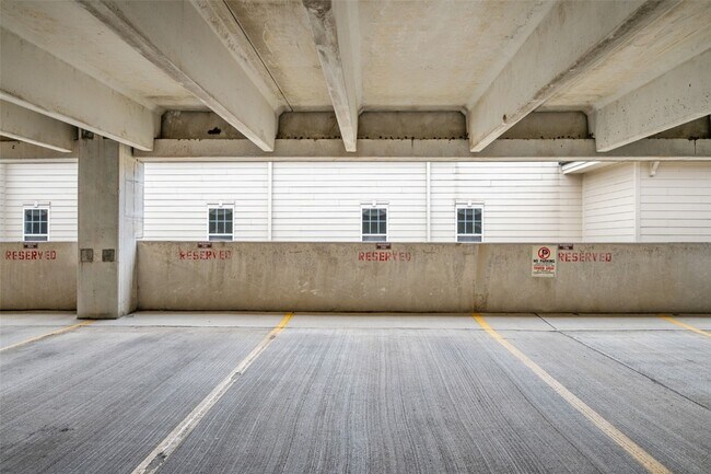 Building Photo - 1251 Strassner Dr