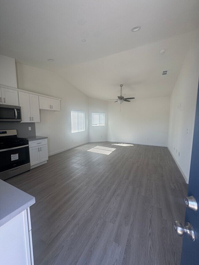 Building Photo - 9806 Krista Vineyard Way