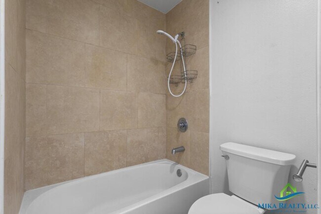 Building Photo - 94-510 Lumiaina St #J101