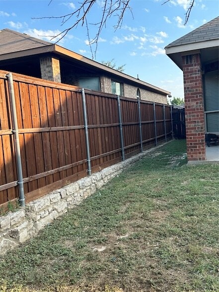 Building Photo - 6824 Clarkridge Dr