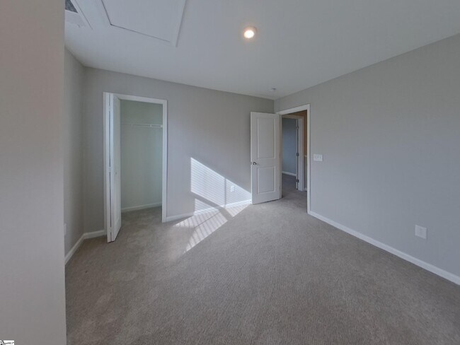 Building Photo - 549 Heavenly Days St