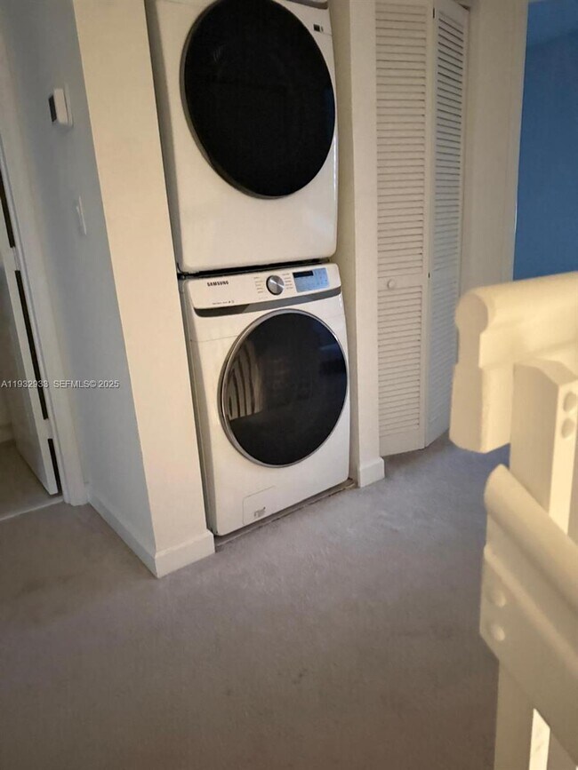 Building Photo - 12916 SW 233rd Terrace