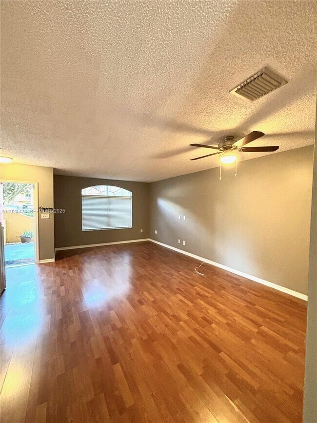 Building Photo - 6965 NW 173rd Dr