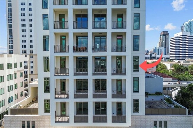 Building Photo - 126 4th Ave NE