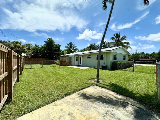 Building Photo - 3531 Burma Ct