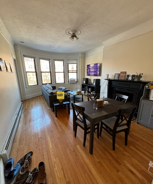 Primary Photo - 591 Beacon St