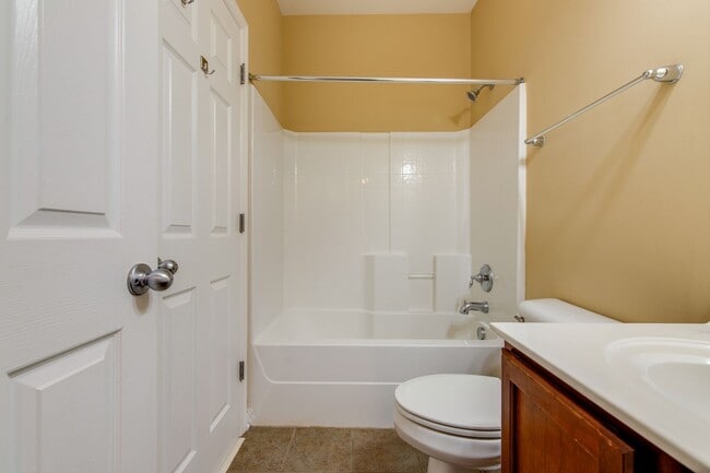 Building Photo - AVAILABLE NOW. 4 Bedroom 3 Bath. Over 3,000 square feet at  Providence Place.  Close to everythin...