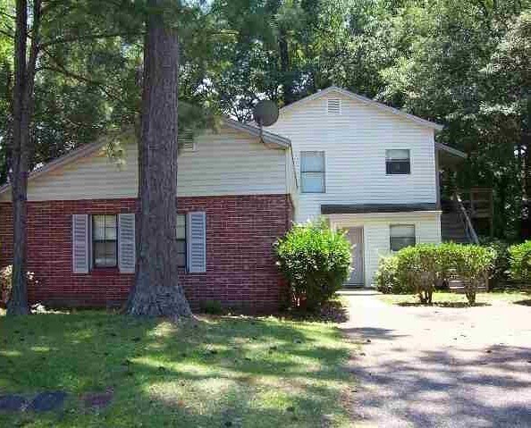 Primary Photo - 2359 Claremont Ln