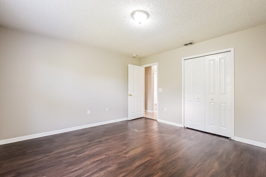 Building Photo - 1137 Amanda Kay Cir