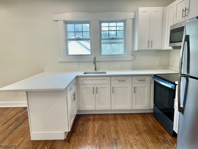 Building Photo - 515 Hamburg Turnpike