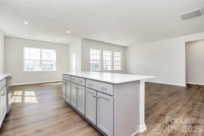 Building Photo - 148 Pampas Pl