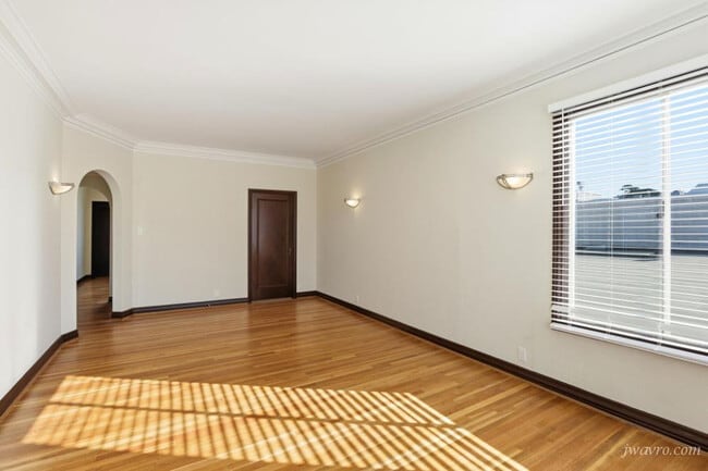 Building Photo - 1695 North Point St