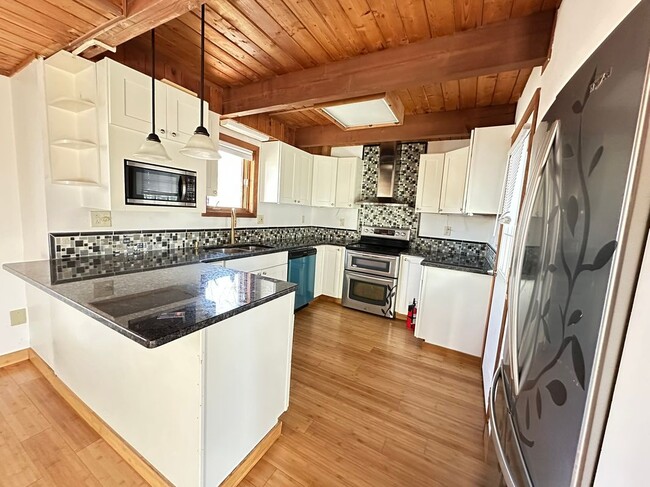 Building Photo - 123 Banbury Dr
