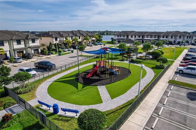 Building Photo - 15540 NW 88th Ave