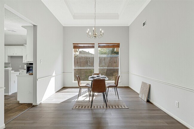 Building Photo - 23223 Diamond Knoll Ct