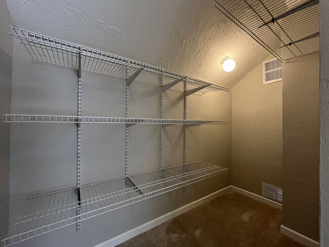Building Photo - Beautifully Updated 3-Bedroom Bethany Home with Chef's Kitchen, Huge Bonus Room and Private Backyard