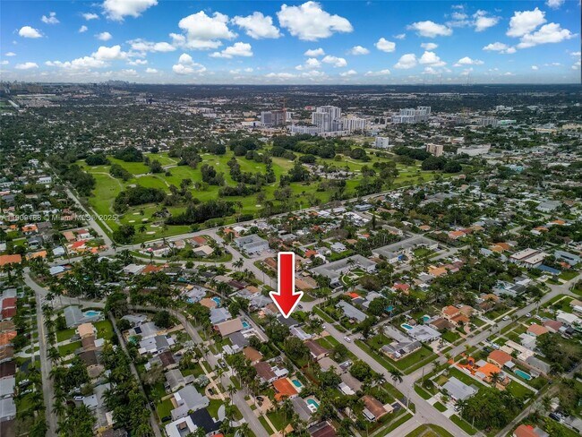 Building Photo - 1101 N 14th Ave