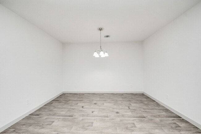 Building Photo - 7803 Golden Rubia Ln