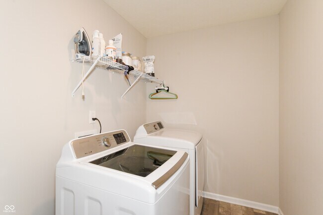 Building Photo - 1908 Porter Dr