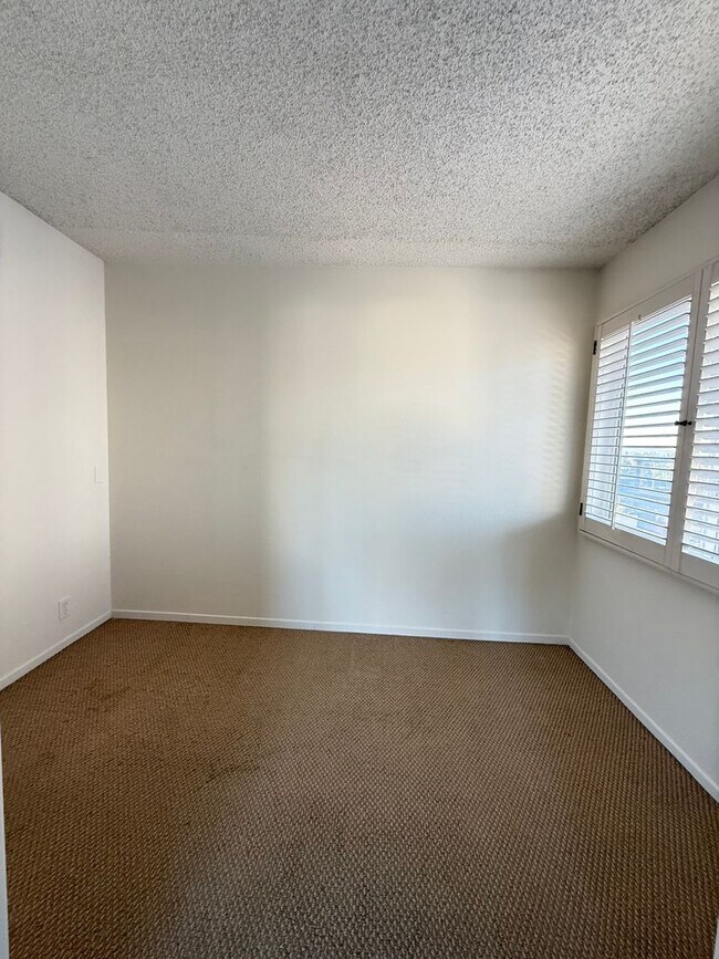 Building Photo - EXECUTIVE ENTERTAINER'S DREAM IN MISSION VIEJO!