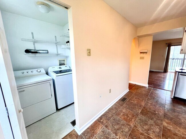Building Photo - Cranberry Township - 3 Bedroom 2.5 Bathroo...