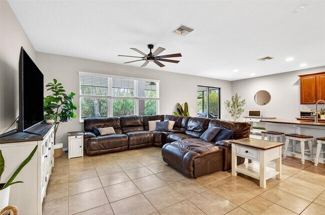 Building Photo - 8060 Roma Dune Dr