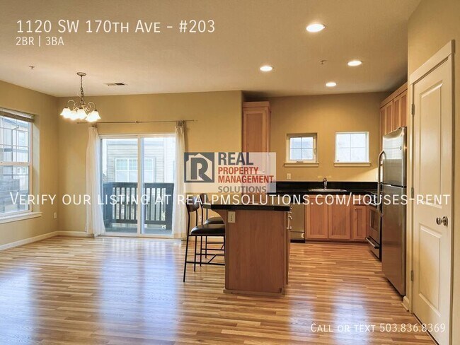 Building Photo - 1120 SW 170th Ave