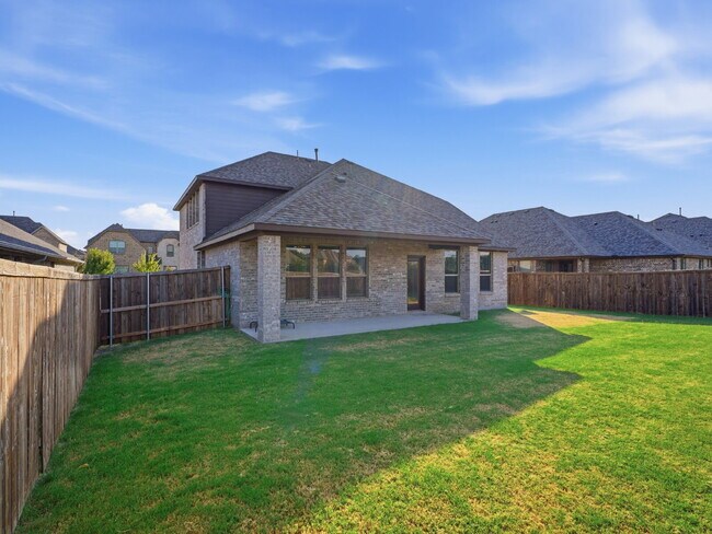 Building Photo - 1128 Red Hawk Ln