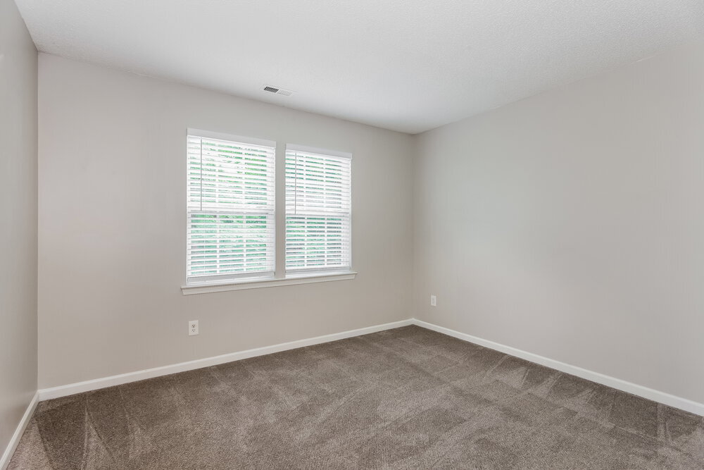 Building Photo - 120 W Walnut Ave