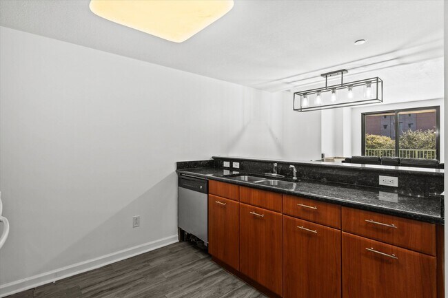 Building Photo - 300 S Duval St