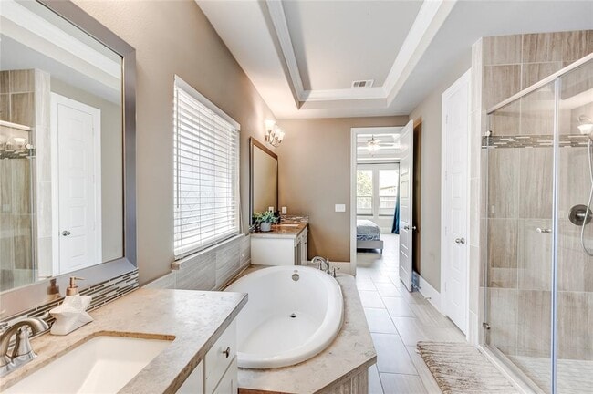 Building Photo - 405 Millard St
