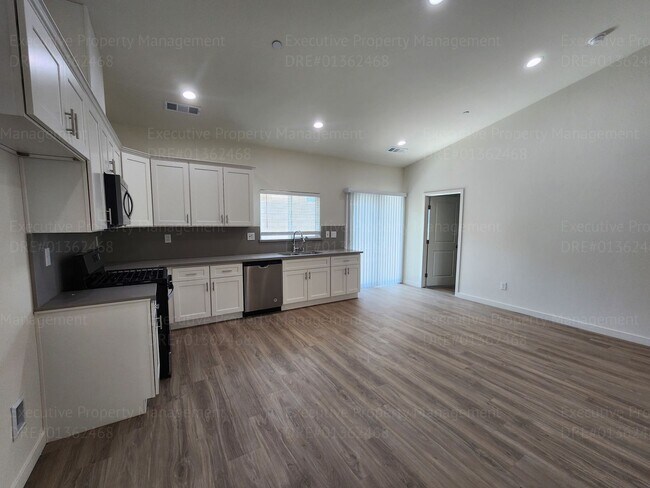 Building Photo - 8603 Grandy St