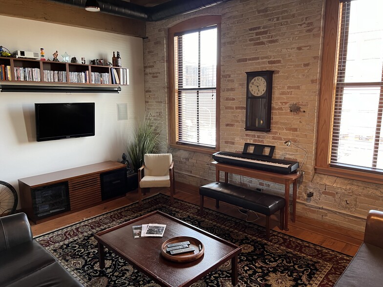 Living Room - 289 5th St E