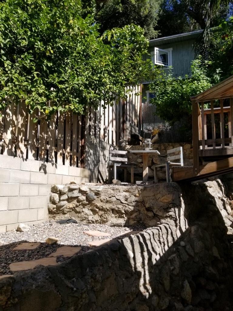 Building Photo - 618 Woodland Dr