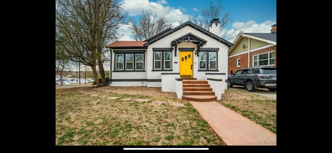 Primary Photo - 1401 Ash St.