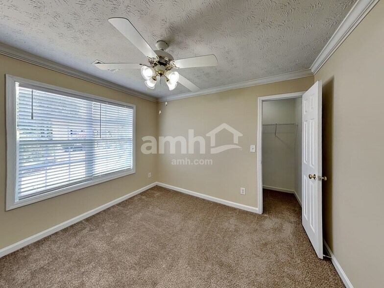 Building Photo - 1877 Alcovy Trace Way