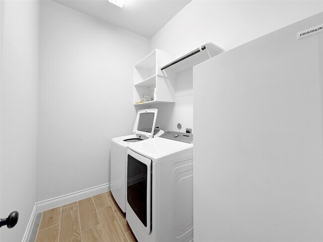 Building Photo - 28173 Knight Peak Dr
