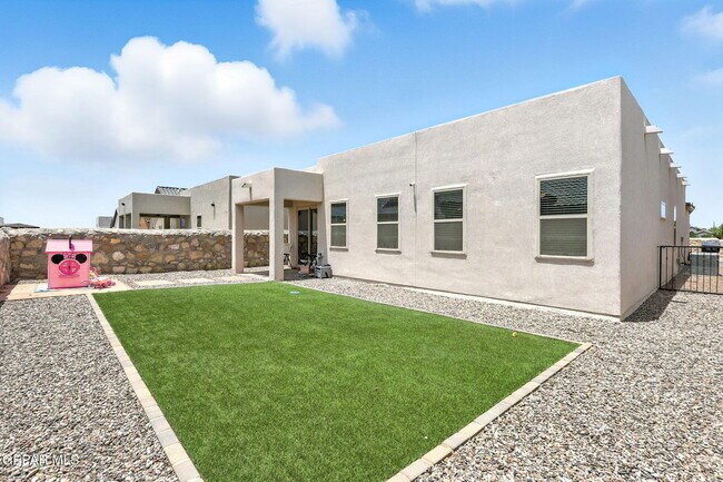 Building Photo - 13628 Doncaster St