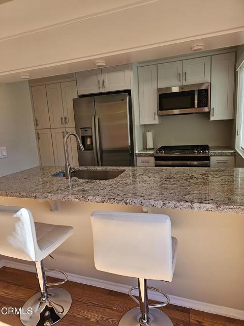 Building Photo - 2166 N Indian Canyon Dr