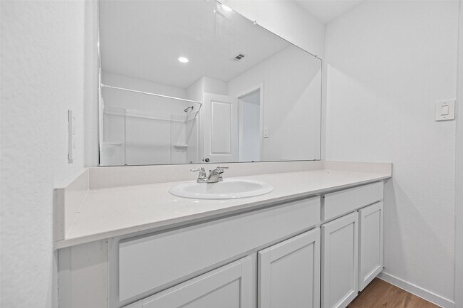 Building Photo - 17938 Becker Lndg Dr