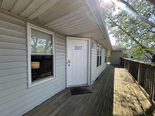 Building Photo - Lynnhaven Shores