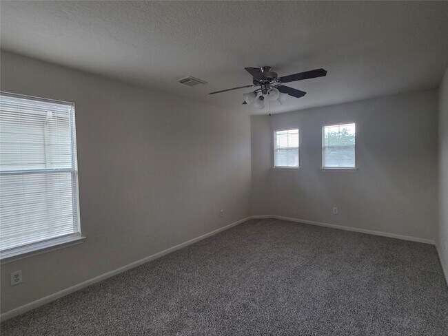 Building Photo - 15515 Bartlett Pear Ct