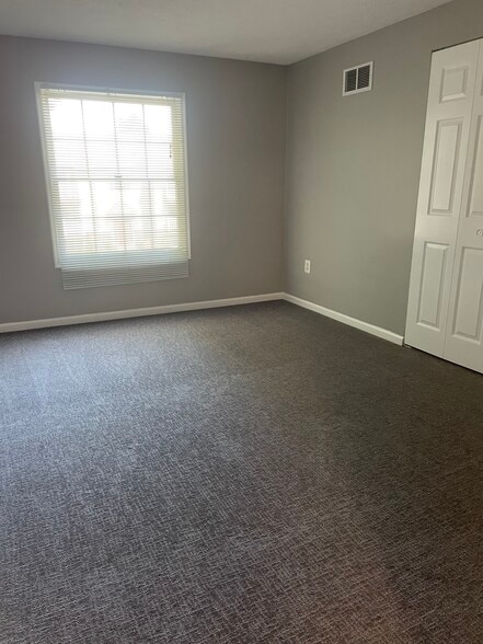 Bedroom - 804 Stratford Way