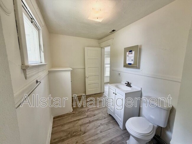 Building Photo - 3617 W 46th St