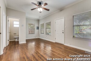 Building Photo - 330 W Gramercy Pl